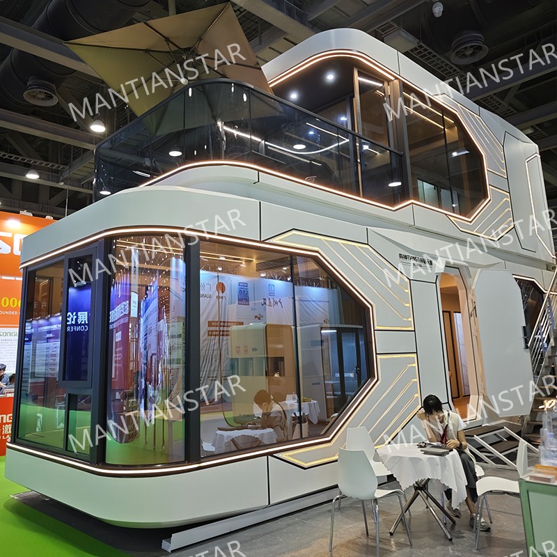 M9 capsule house