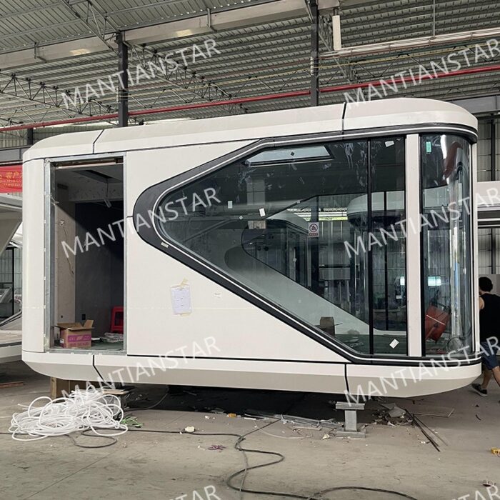 PX3 capsule house