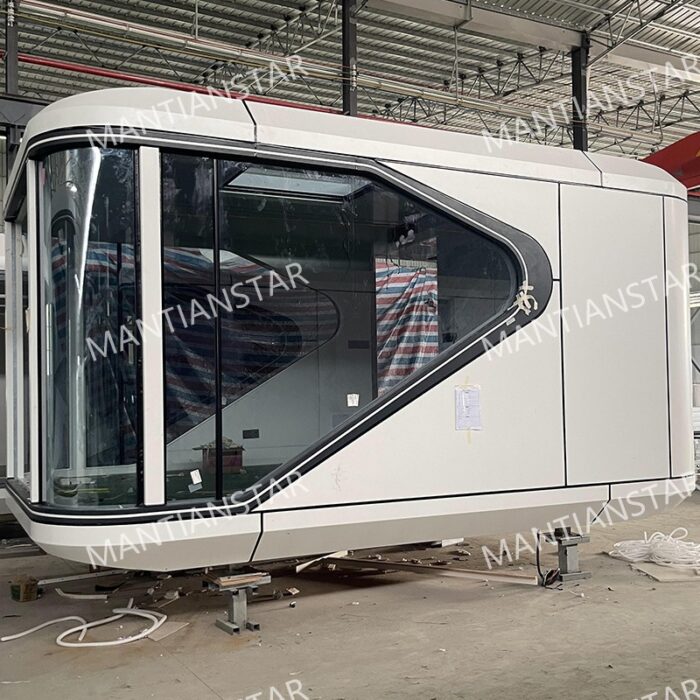 PX3 capsule house